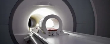 جهاز رنين مغناطيسي يسحب رجلا حتى الموت.. ما السبب؟